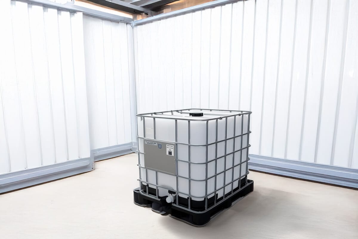 Contenedor IBC Con Rejilla Metálica 1000 Litros De Segunda Vida 2